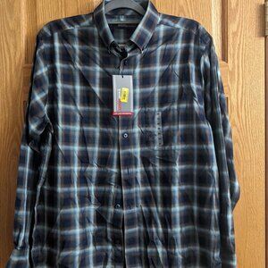 💥💥NWT💥💥TravelSmart Plaid Button Down Shirt